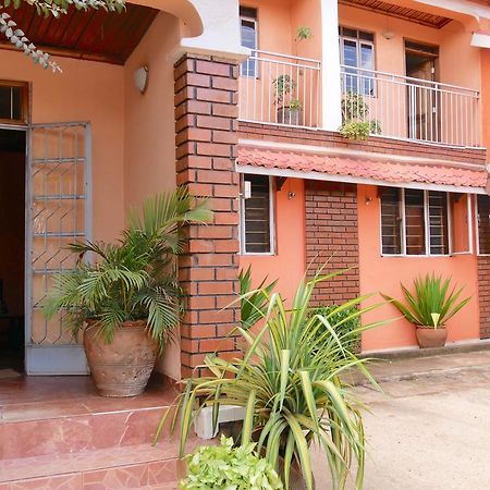 Hotel Acacia Kampala Exterior photo