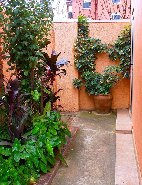 Hotel Acacia Kampala Exterior photo